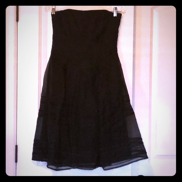 White House Black Market Strapless Cocktail Dress - Picture 3 of 10